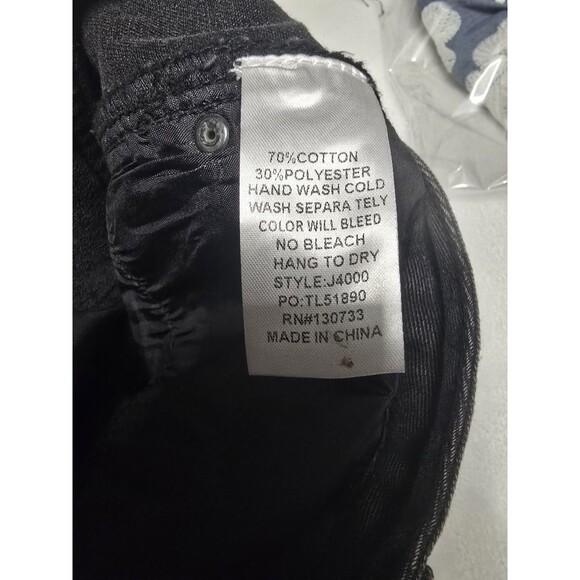 Umgee Denim Black Distressed Fray Hem Shorts Size 7 NWT High Rise Raw Edge - Picture 6 of 11